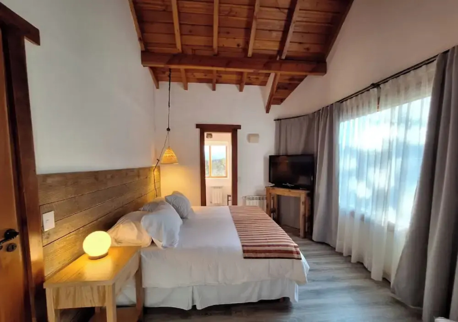 El Bosque by DOT Tradition