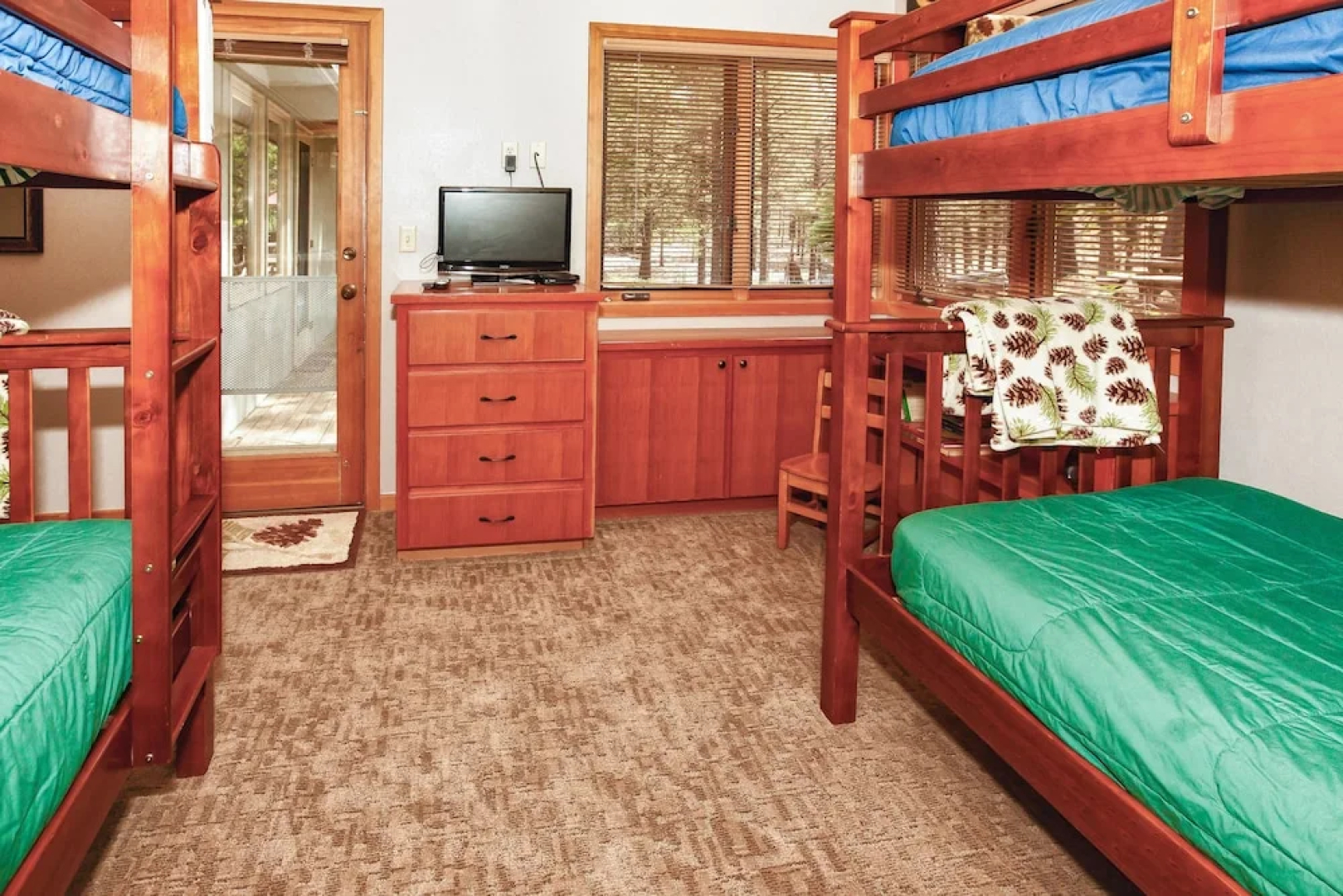 Black Butte Ranch - 5 Br home by RedAwning