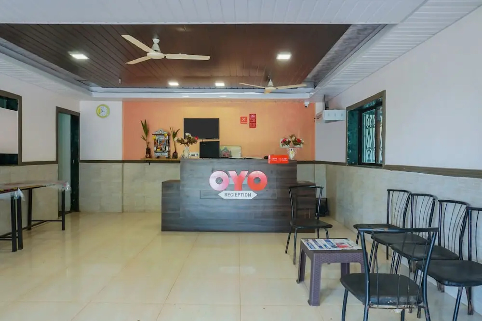 OYO 18815 Bhushan Residency
