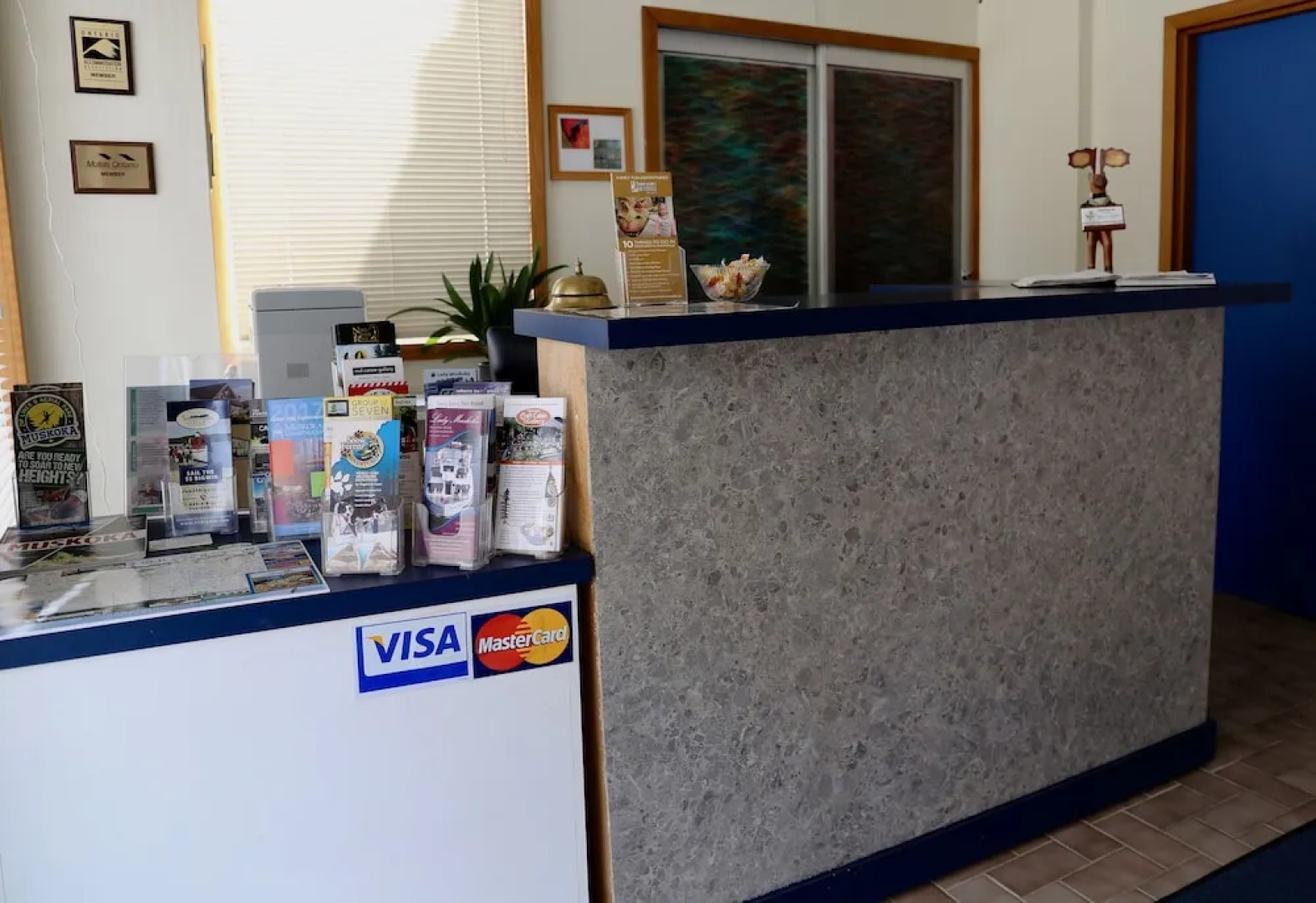 Arrowhead Inn by Baaman's