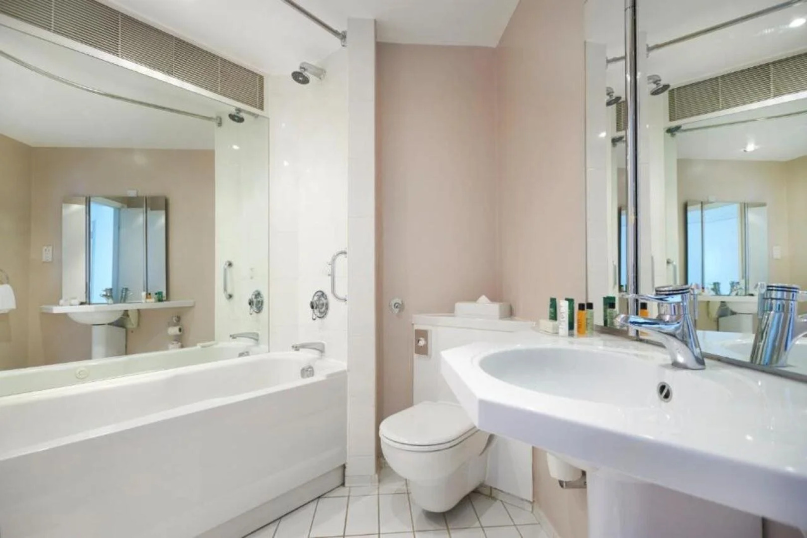 ORIDA Maidstone Hotel