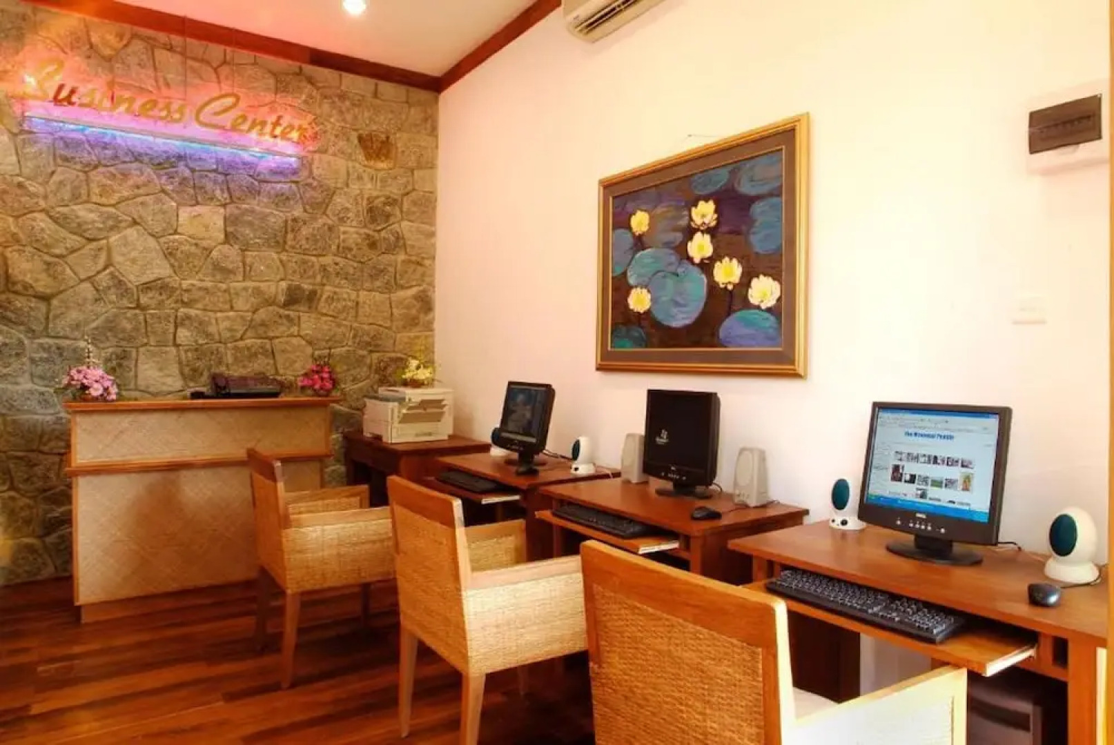 Myanmar Treasure Resort Ngwe Saung