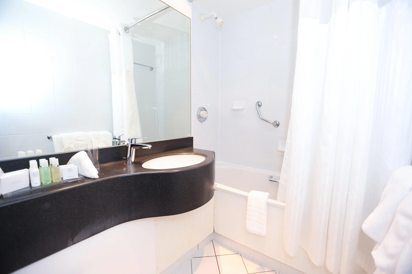 Crowne Plaza Manchester Airport by IHG