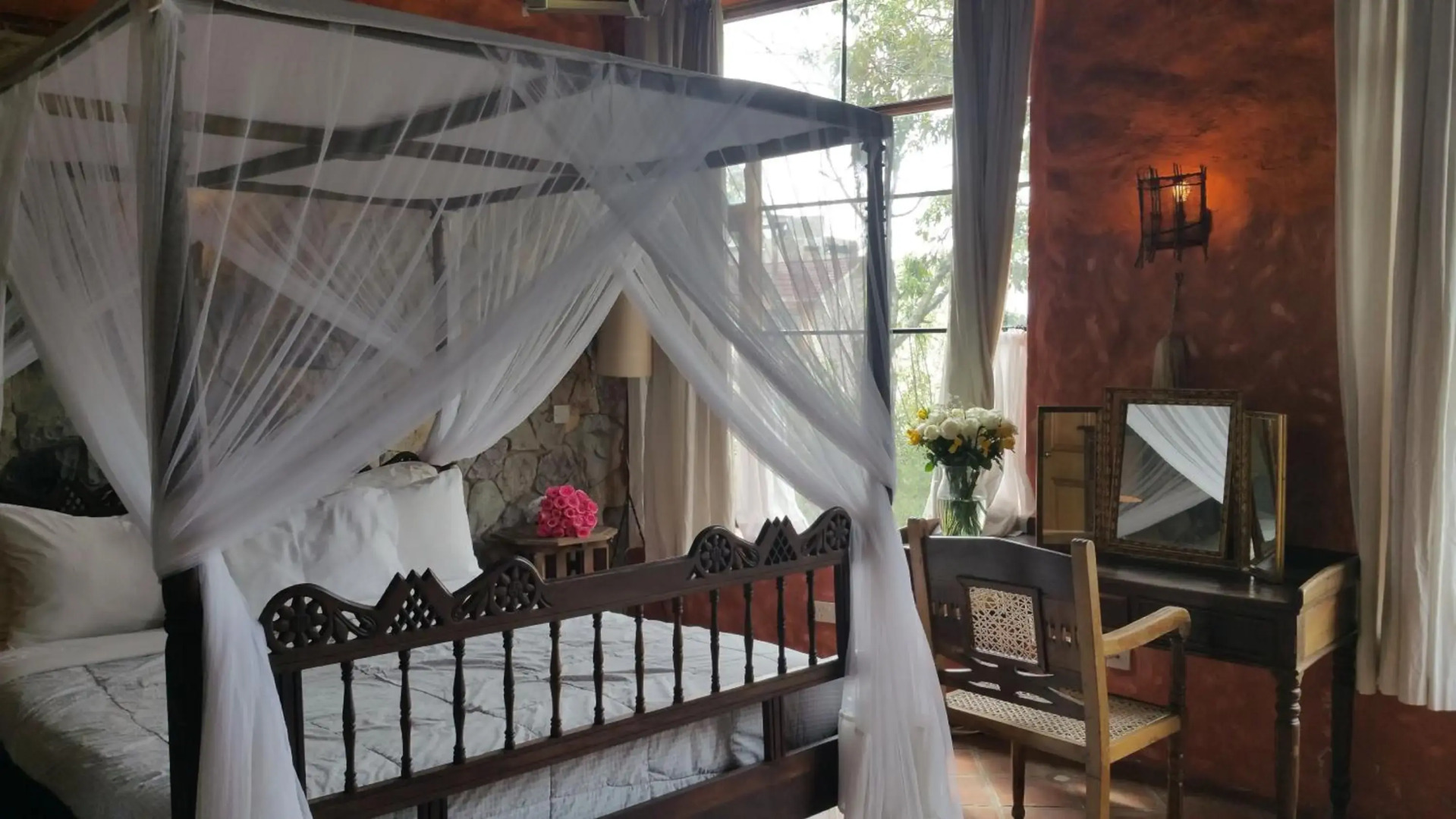 Woodmere Serviced Apartments