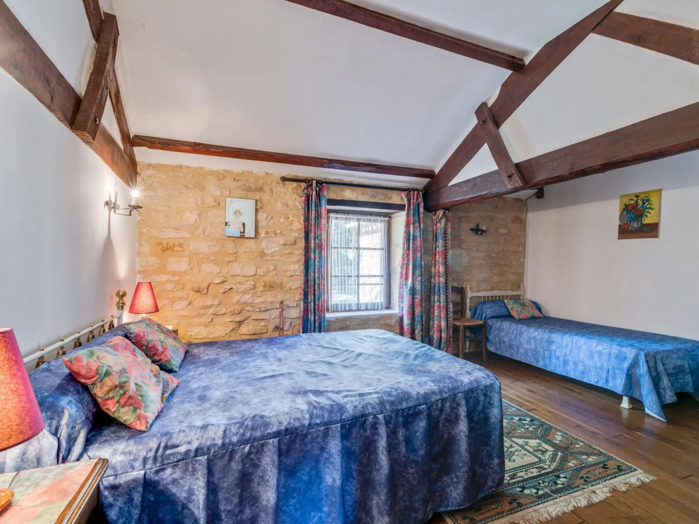 Luring Home in Villefrenchanche du Périgord with Garden