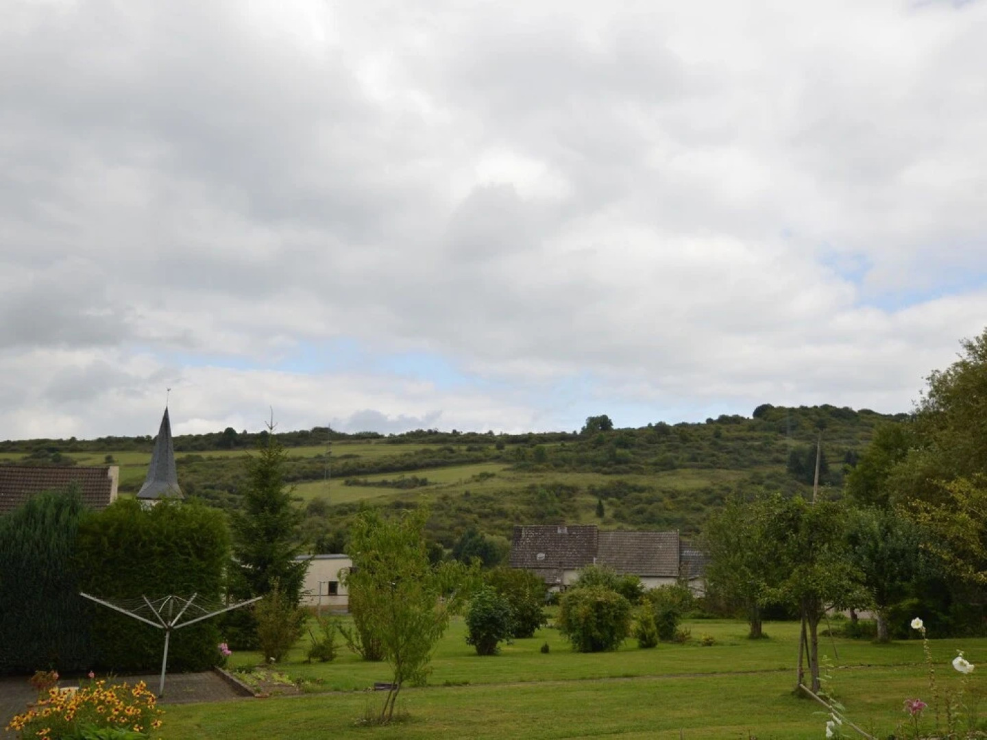 Cozy Holiday Home with Garden in Gees