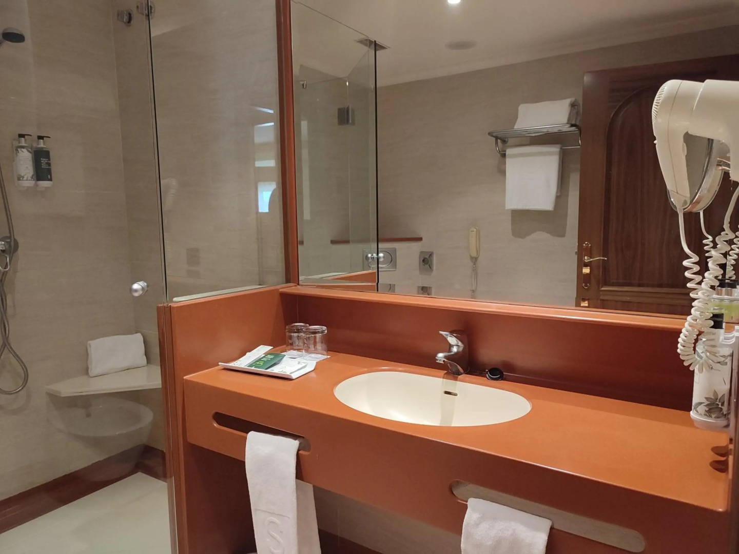 Hotel Sercotel Cuatro Postes