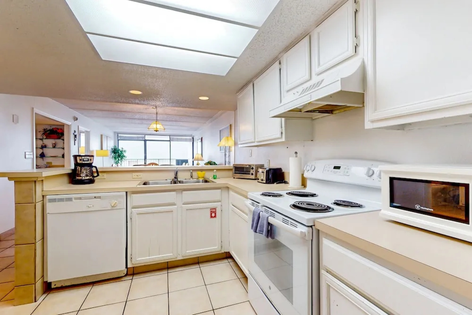 Suntide III Condominiums