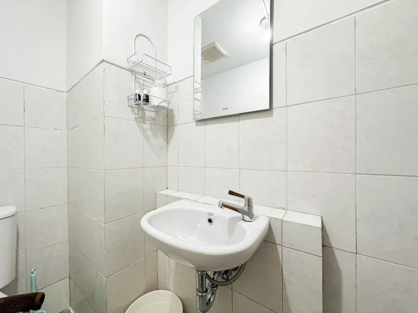 Modern and Cozy 2BR Apartment at Suncity Residence