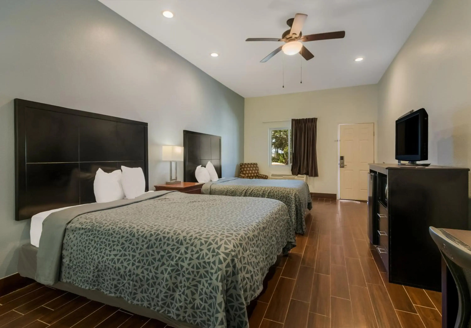 Econo Lodge Inn & Suites Fulton - Rockport