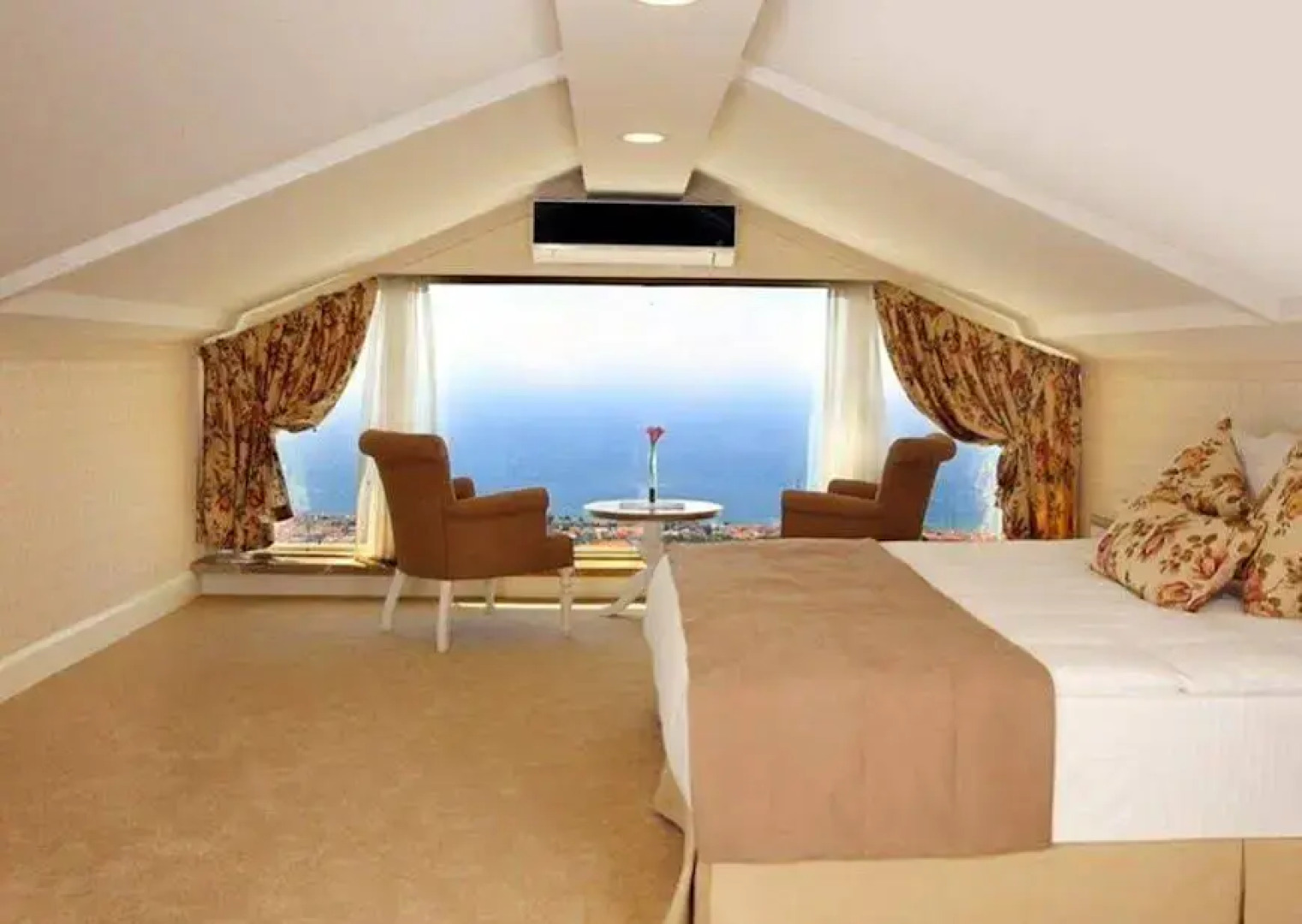 Rezone Health & Oxygen Hotel