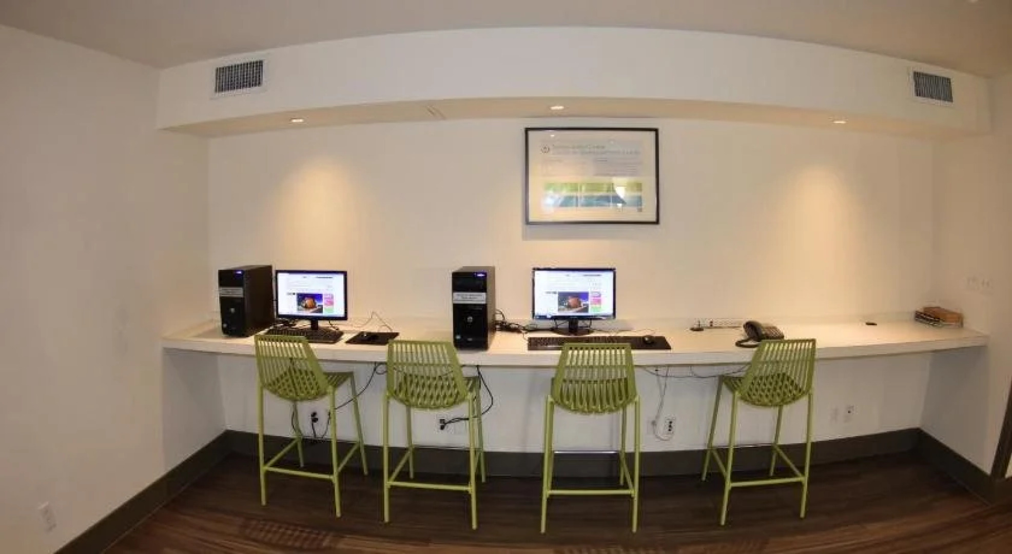 HI Calgary City Centre - Hostel