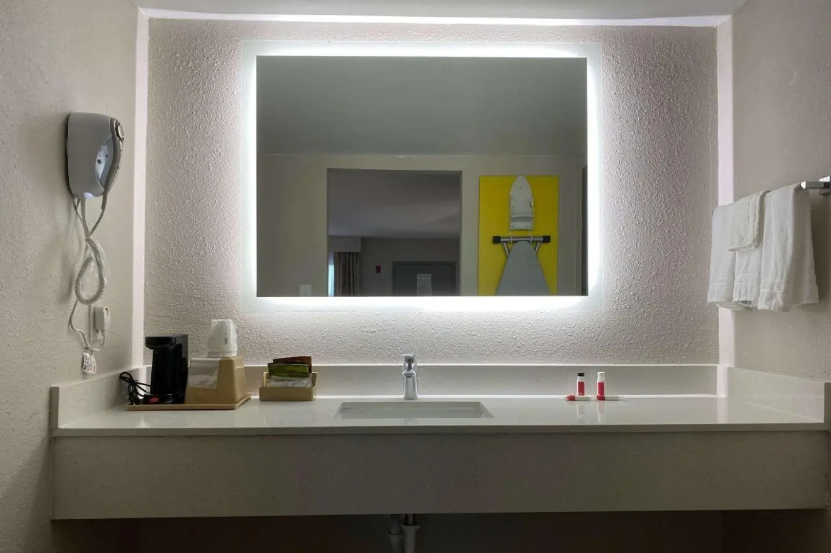 Days Inn by Wyndham Newnan