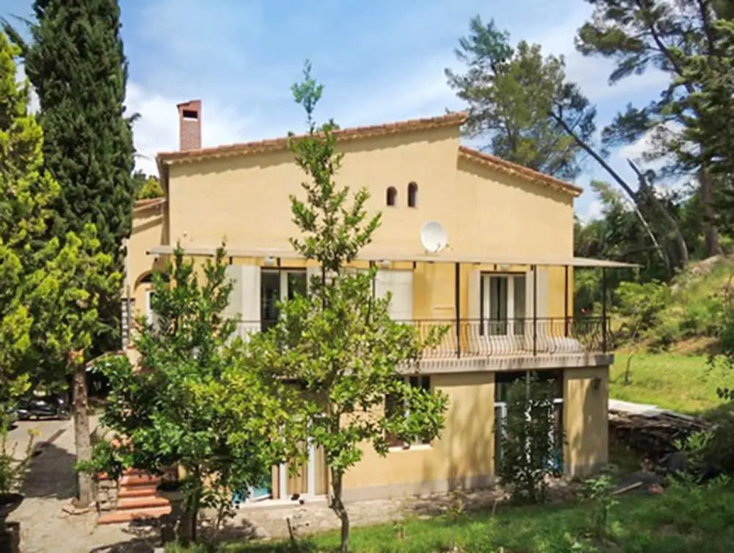 Apartment With 3 Bedrooms in Berre-les-alpes, With Wonderful Mountain