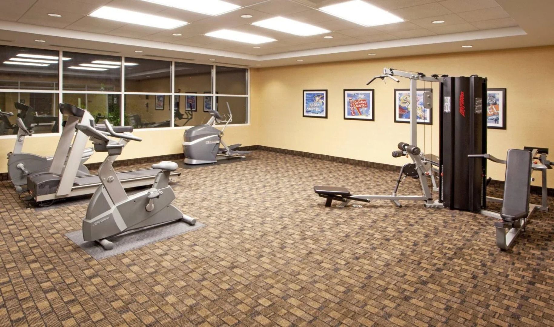 DoubleTree by Hilton Front Royal Blue Ridge Shadows