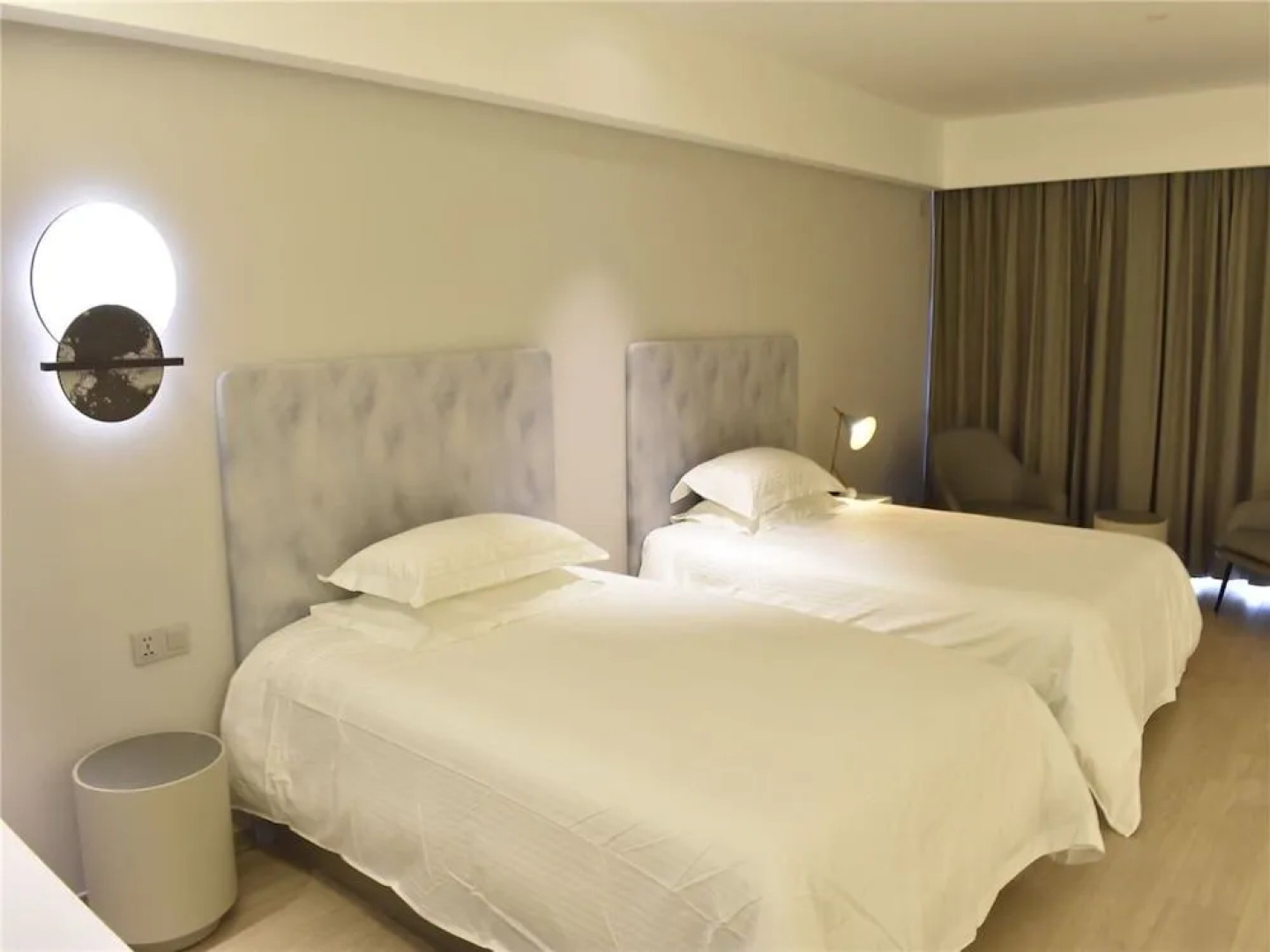 Lhasa Railway Station Magnolia Hotel