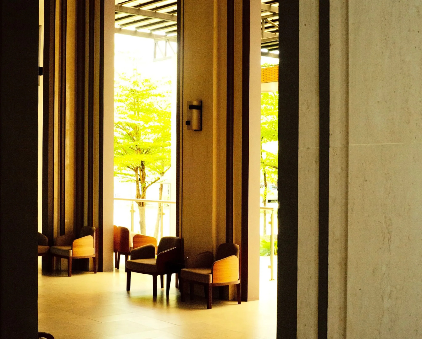 J Park Hotel
