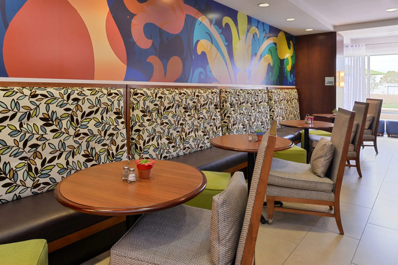 Holiday Inn Express Hotel & Suites Terre Haute by IHG