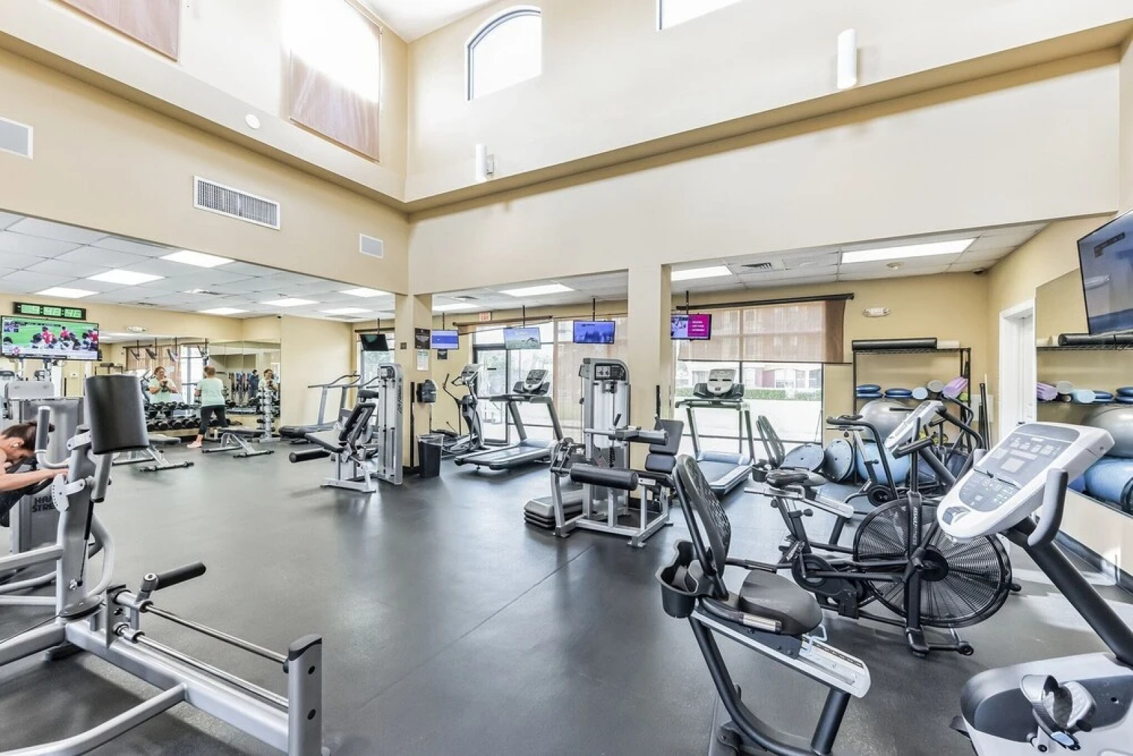 2 bedroom Tampa Condo at Private Golf Course 2 Condo by RedAwning