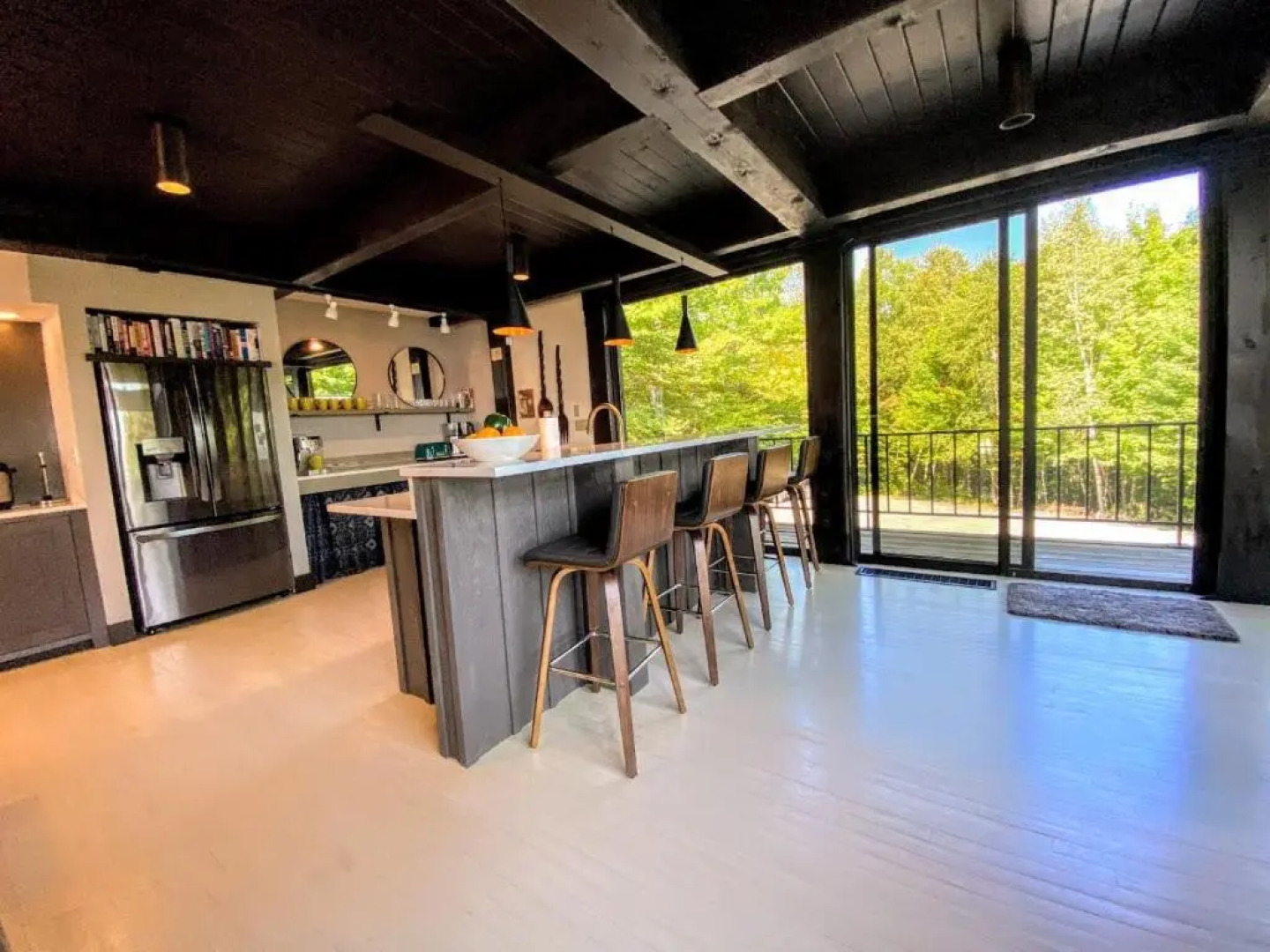 RL Breathtaking views and grand unique style, private mountain retreat 4WD recommended