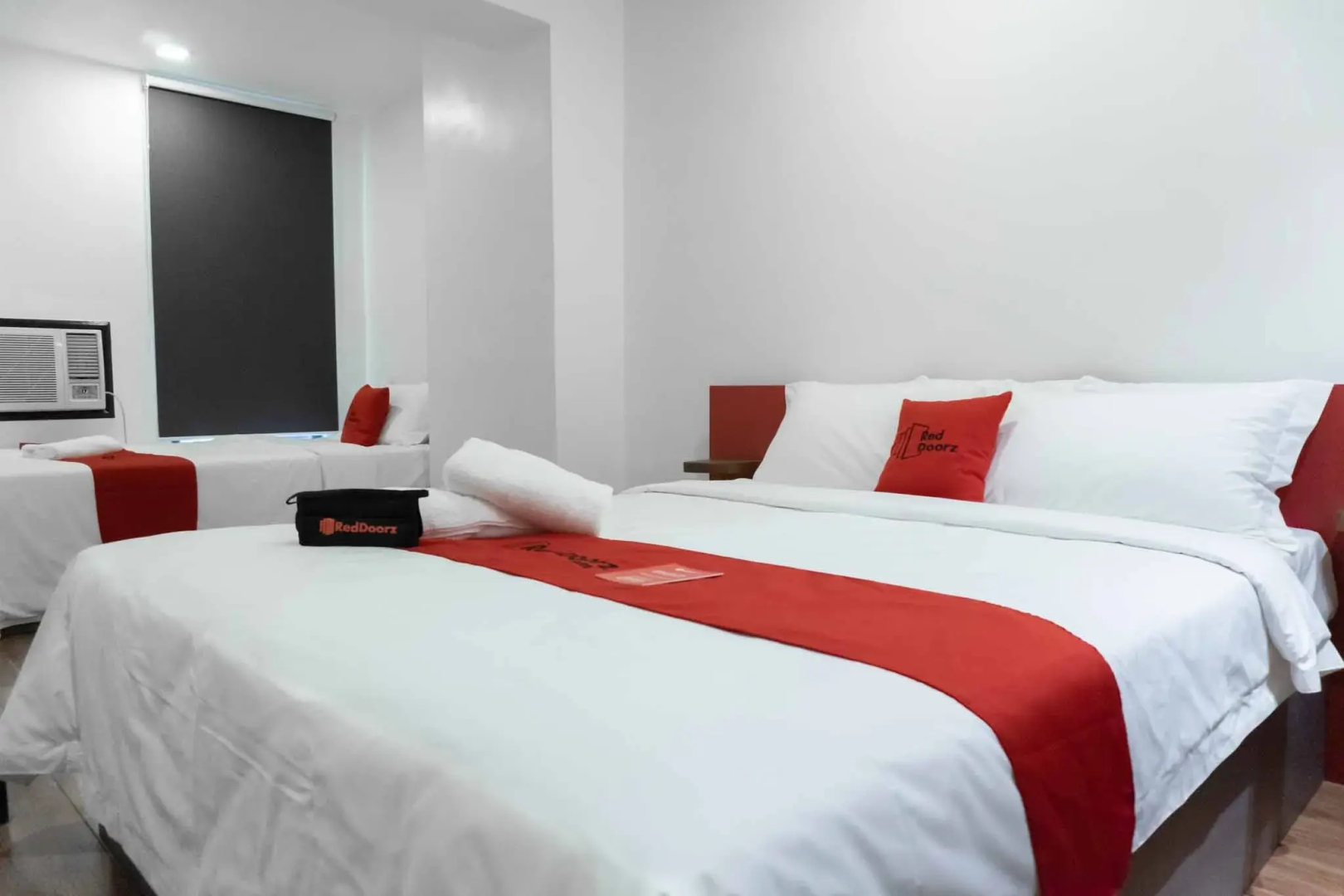 RedDoorz Plus Near Bamboo Organ Las Piñas