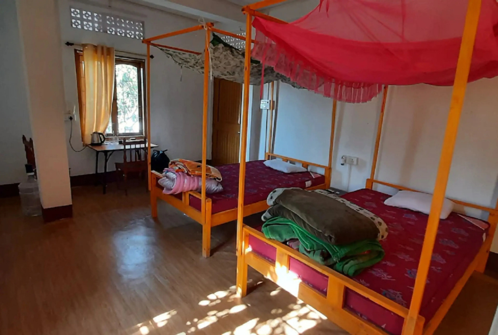 Goroomgo Manipur House Imphal
