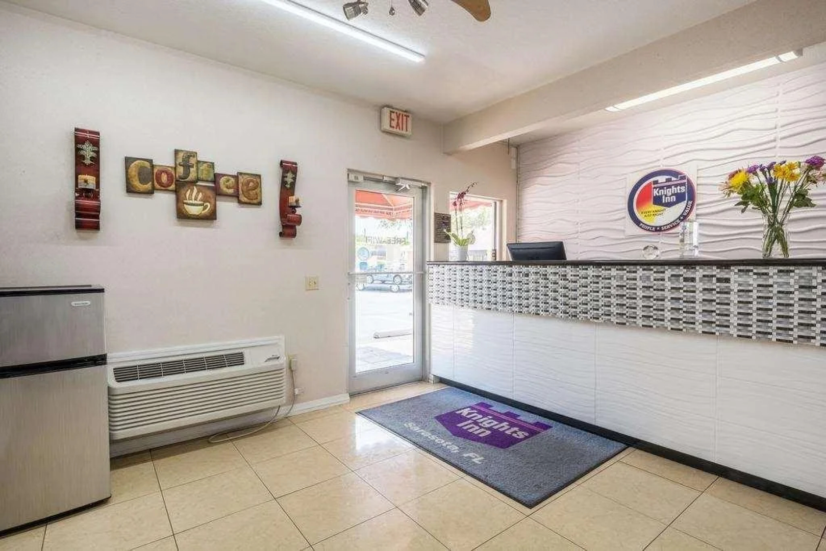 SureStay Hotel by Best Western Sarasota Lido Beach