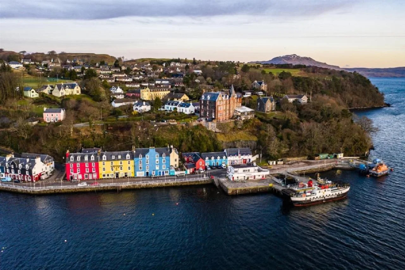 Western Isles Hotel