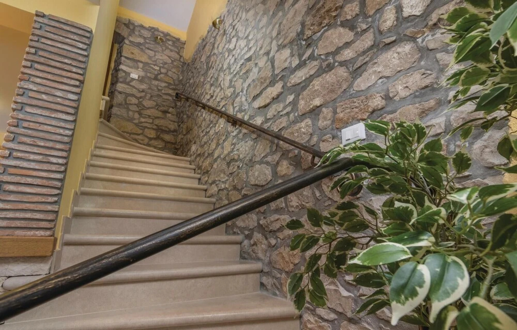 Nice Home in Nova Vas With 4 Bedrooms, Wifi and Outdoor Swimming Pool