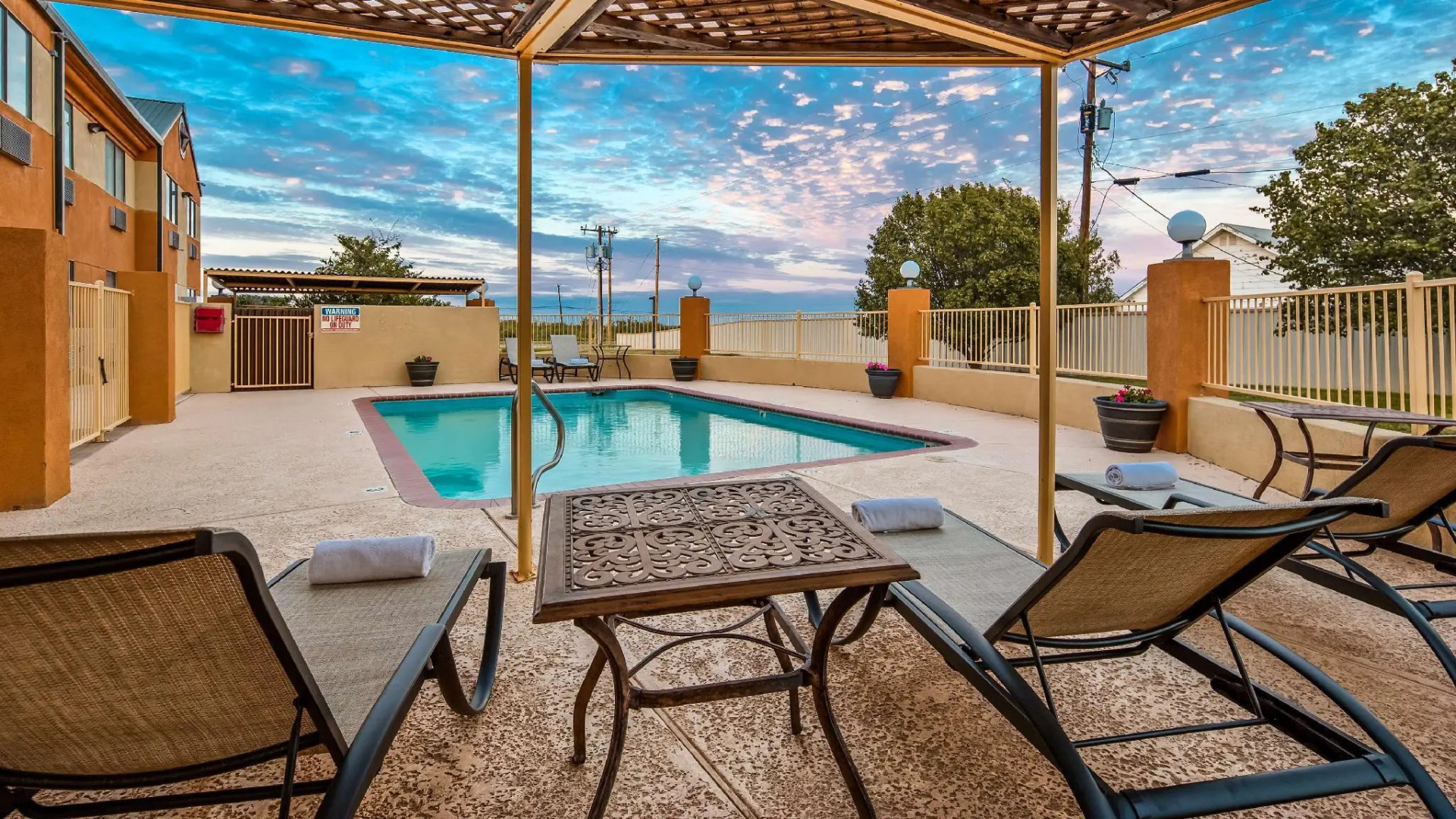 Best Western Post Inn