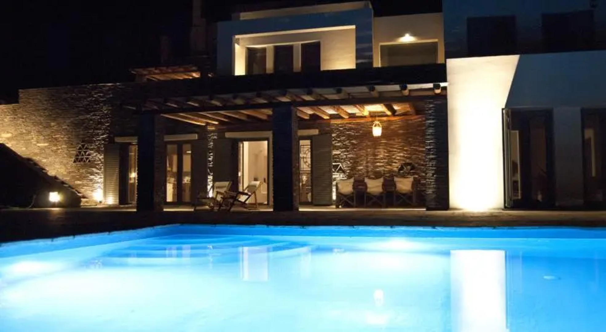 Villa with Breathtaking Sea View