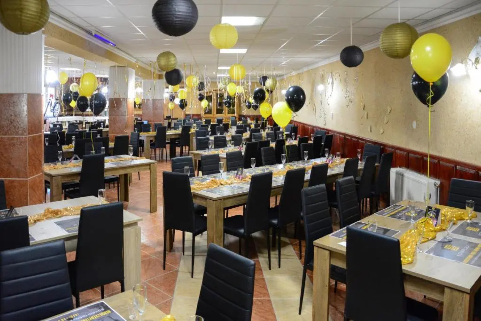 KOMPLEX -Rendezvénytermek-Panzió-Apartman-Irodák-