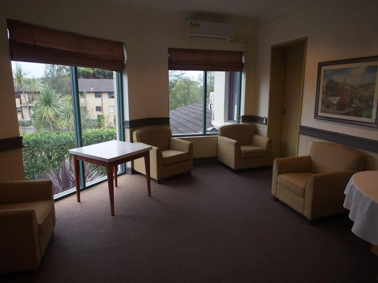 Killara Hotel & Suites
