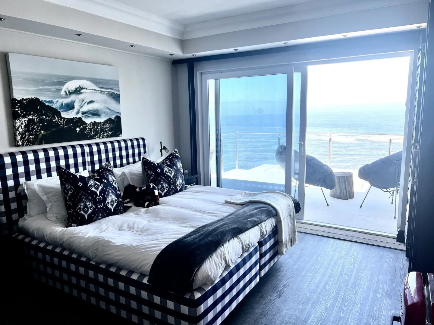 Head over Hills Luxury Retreat