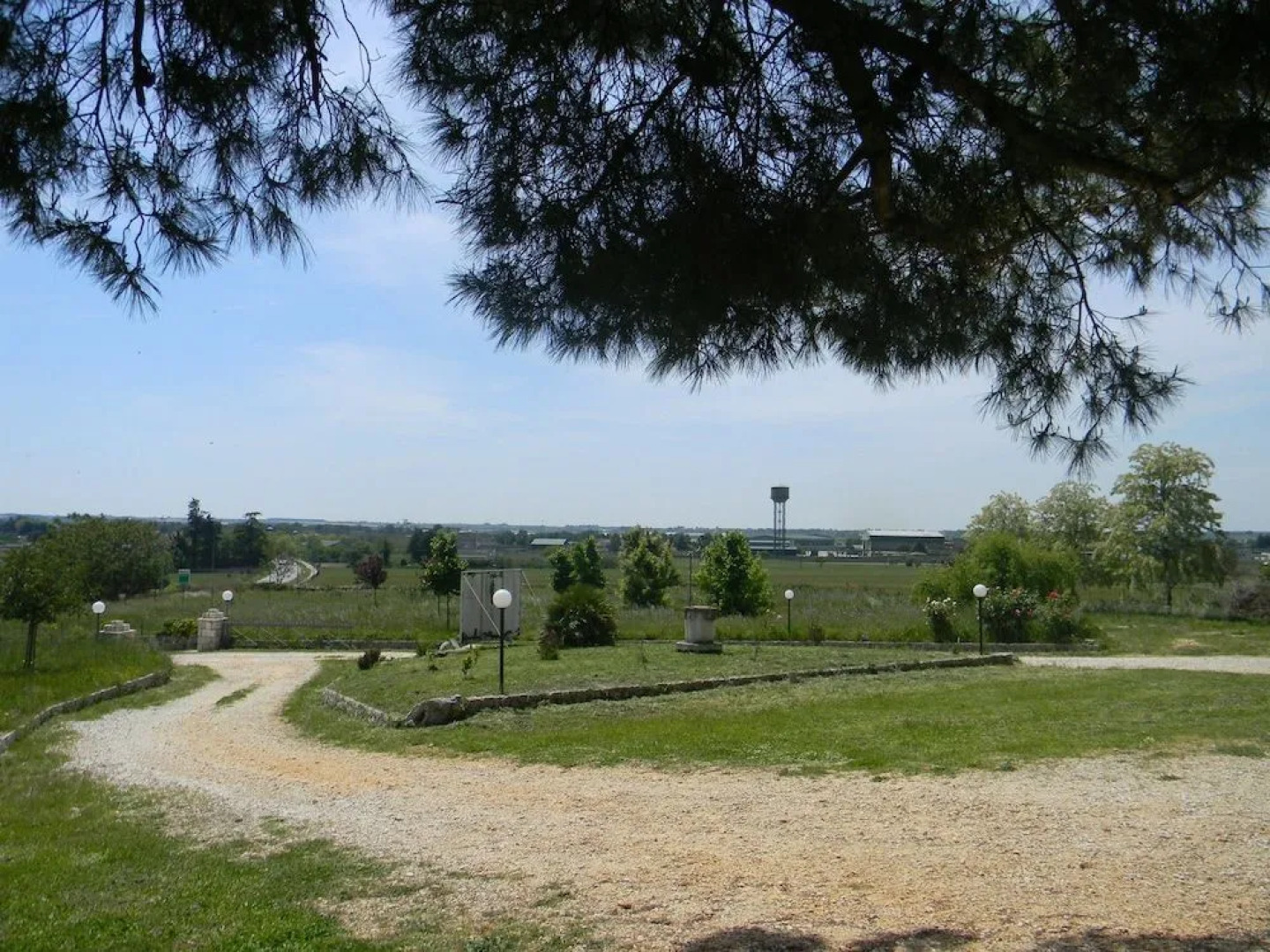 Dimora Del Falconiere B&B