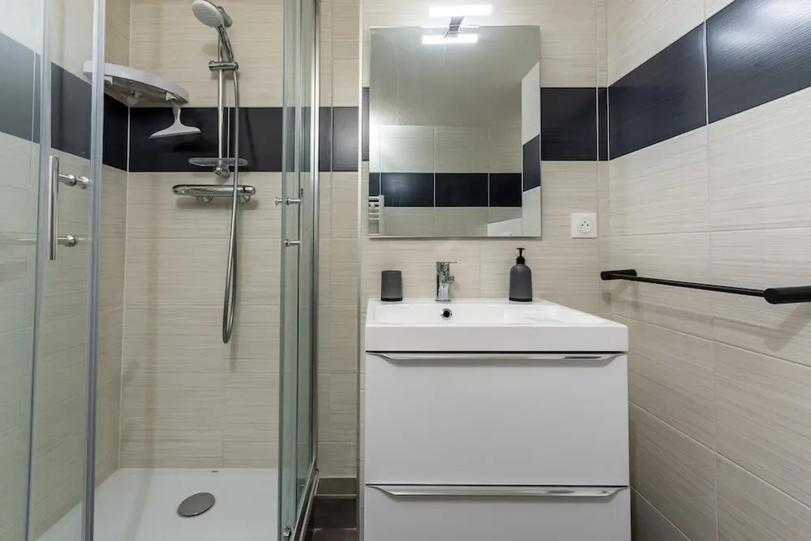 Le 21 -Au pied du Château - Netflix - GregIMMO