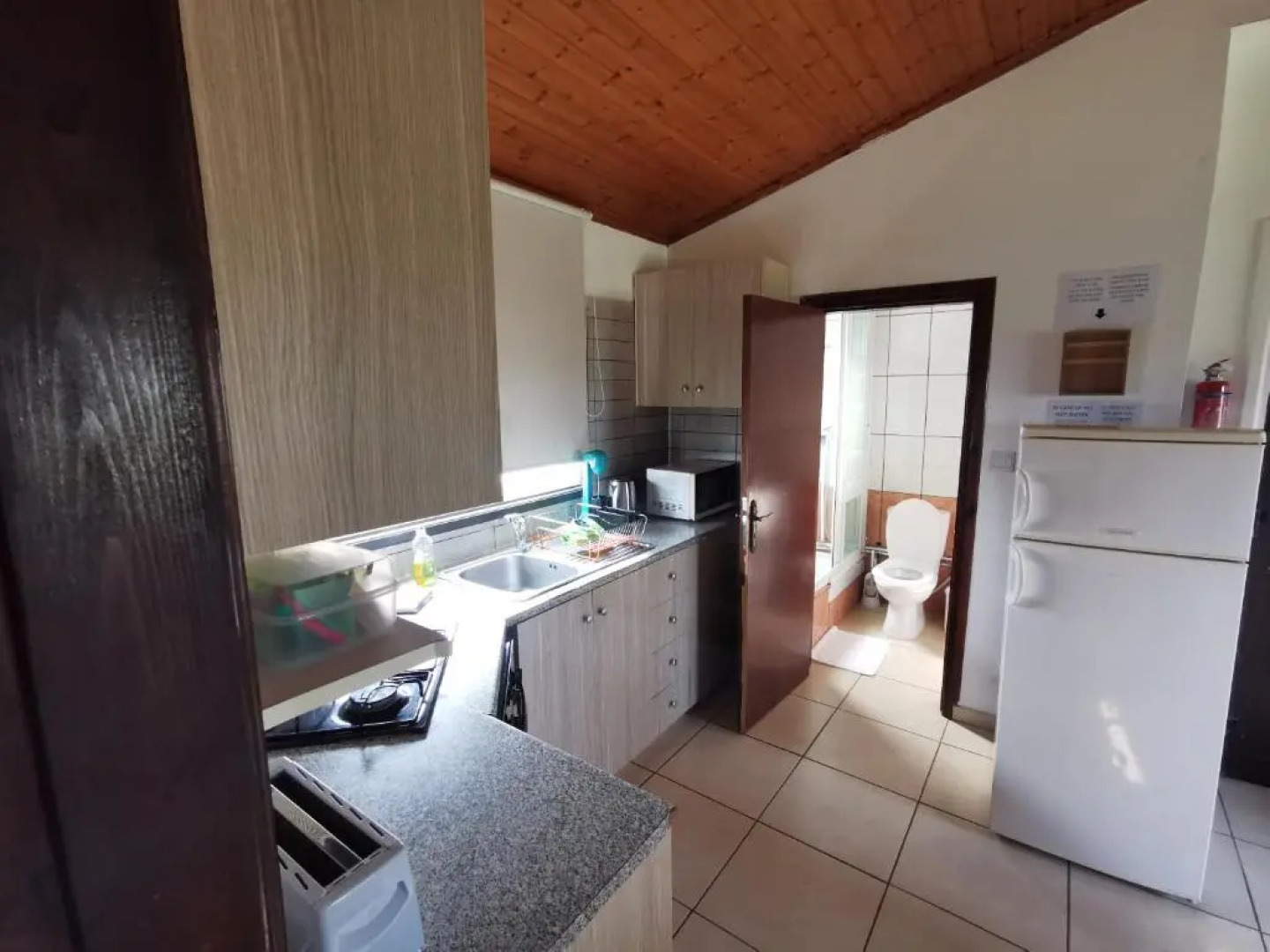 Strovolos rooms Studios