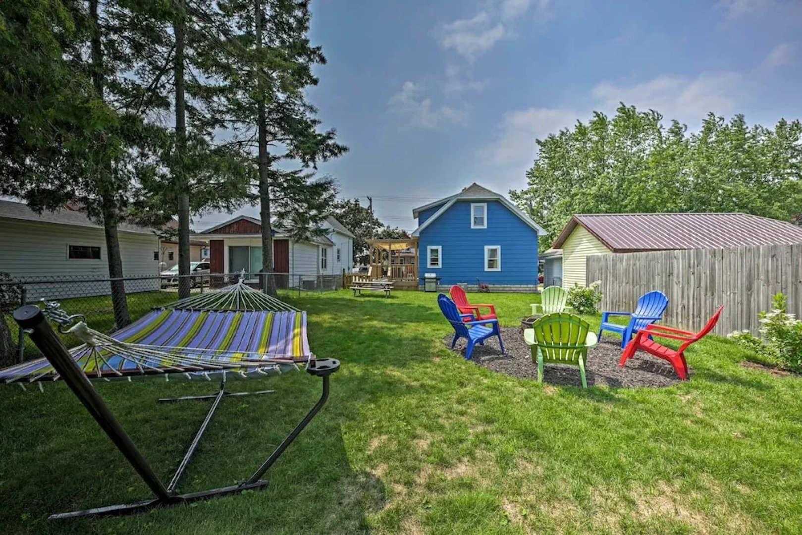 'ania's Retreat' w/ Deck: Walk to Lake Michigan!