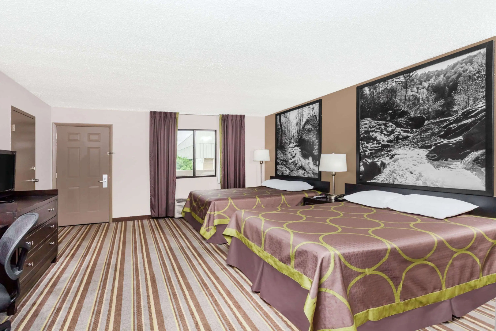 Super 8 by Wyndham Monteagle TN