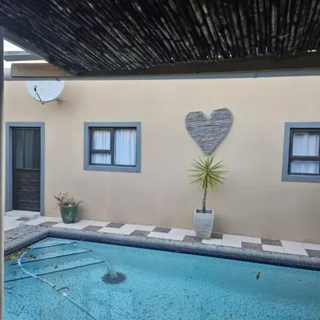 Zufike Self Catering