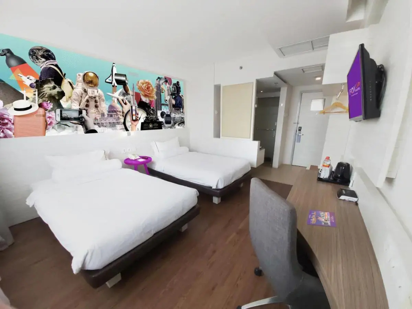 FOX Lite Royal Bay Makassar