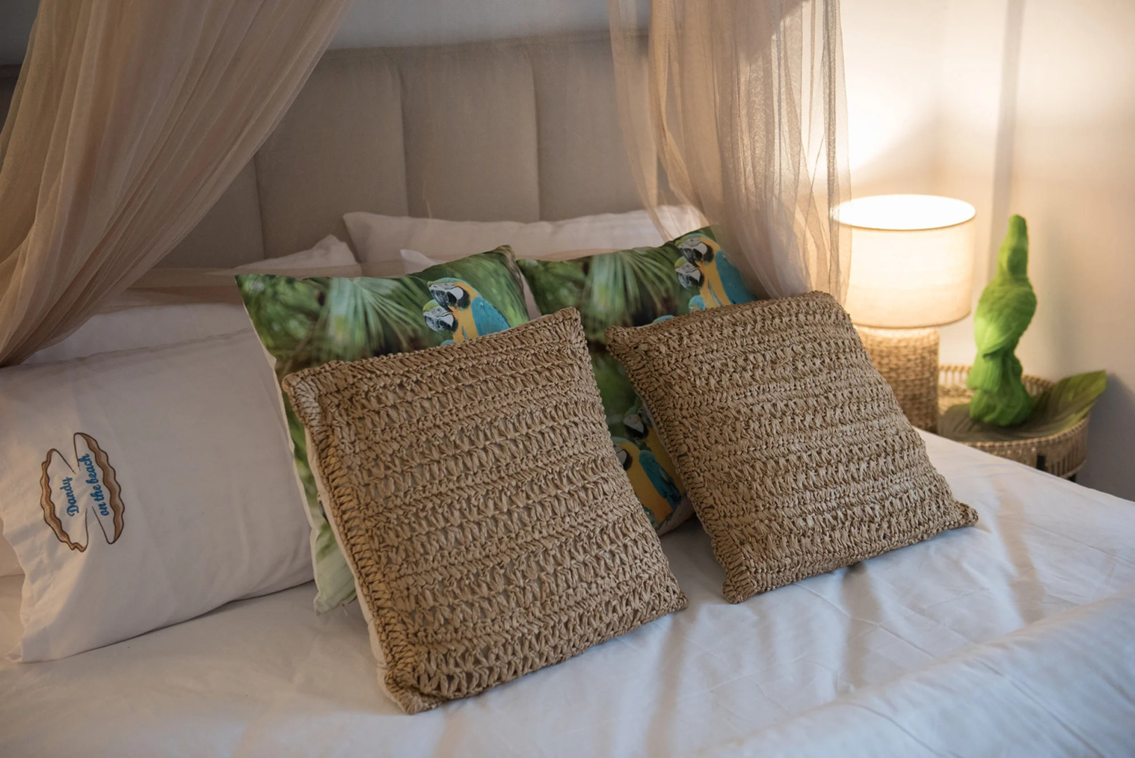 Dandy On The Beach |2-Story Apartment|Open Up Roof