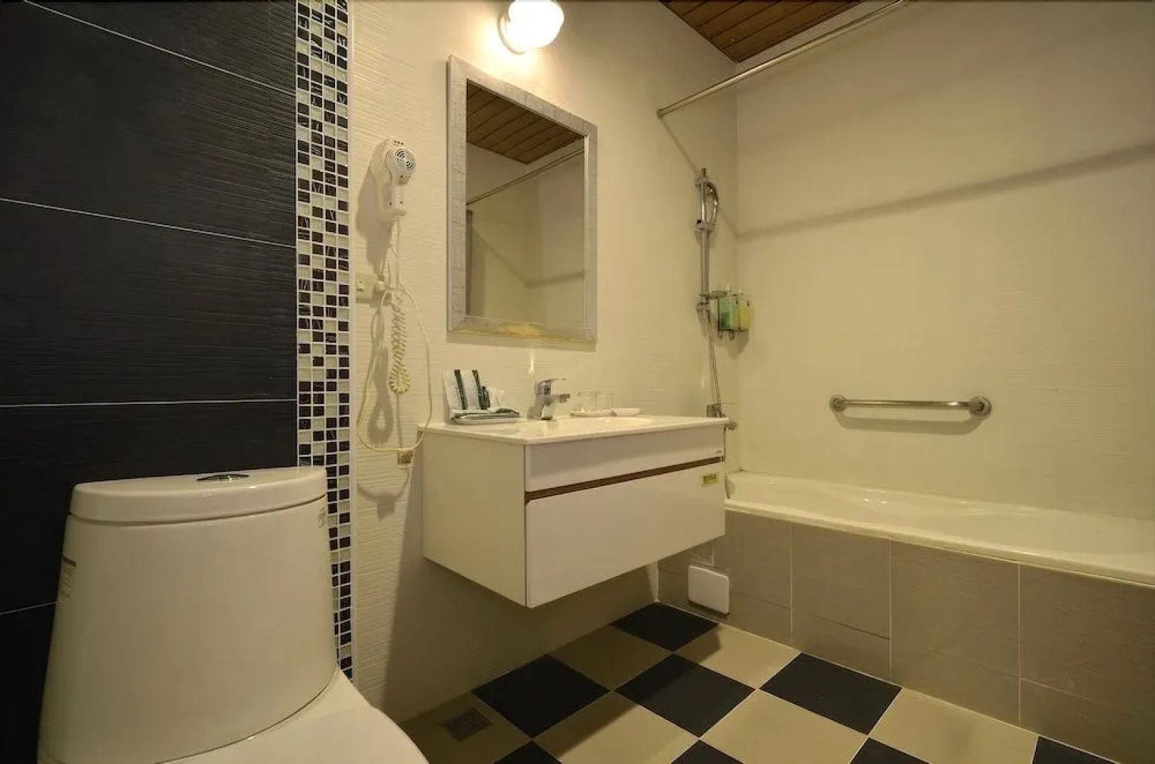 Toong Mao Resort Guanzilin