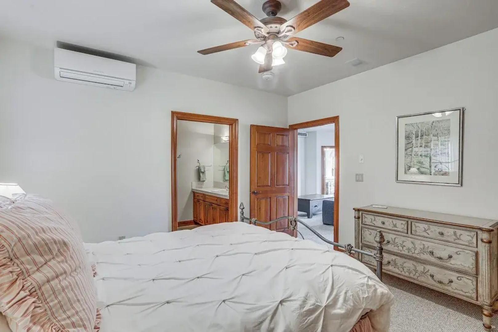 Expansive Edwards Condo on Main Street w/ Views!