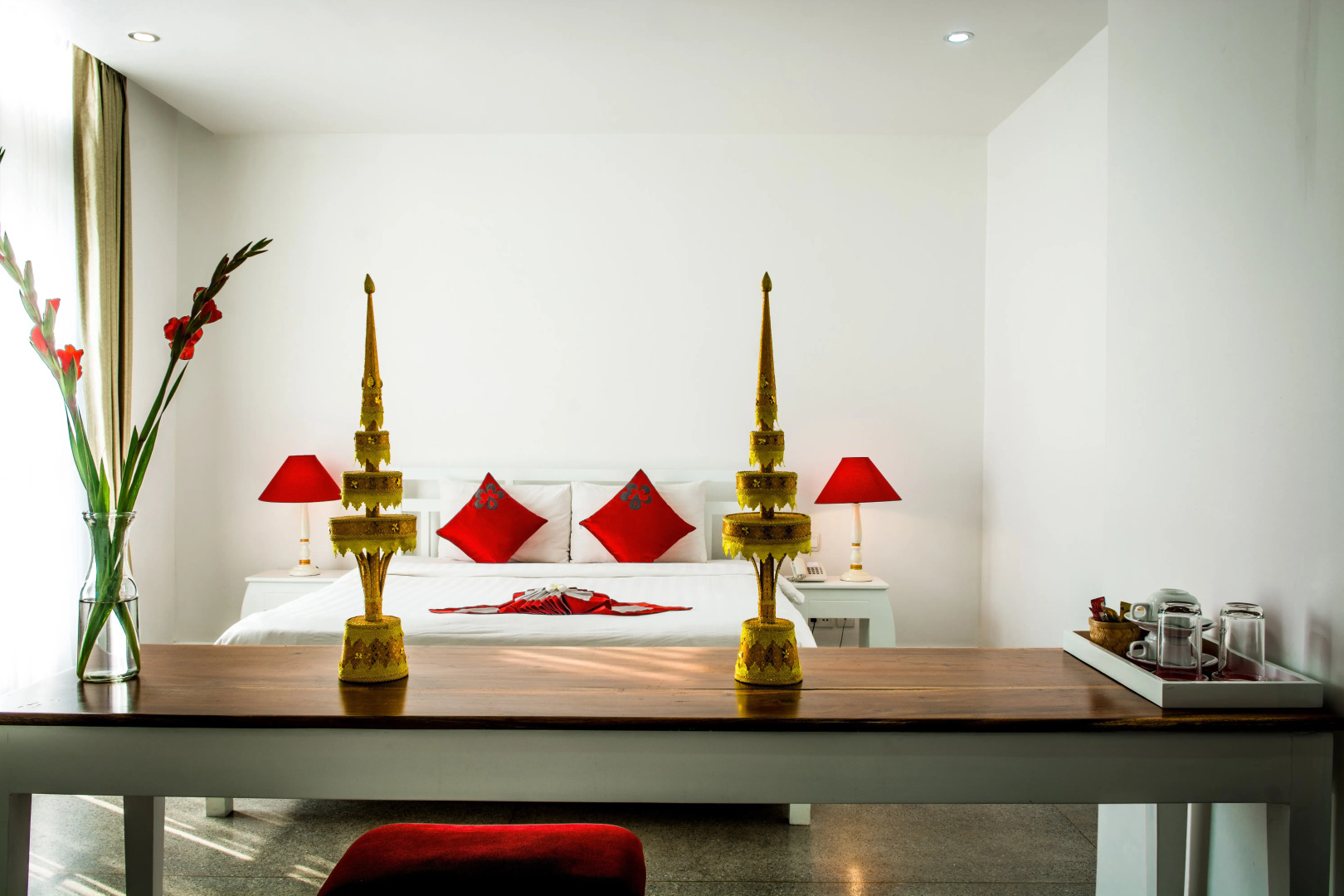 Frangipani Royal Palace Hotel