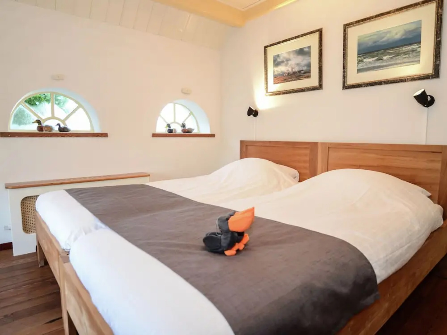 Lovely Holiday Home in Texel near Sea