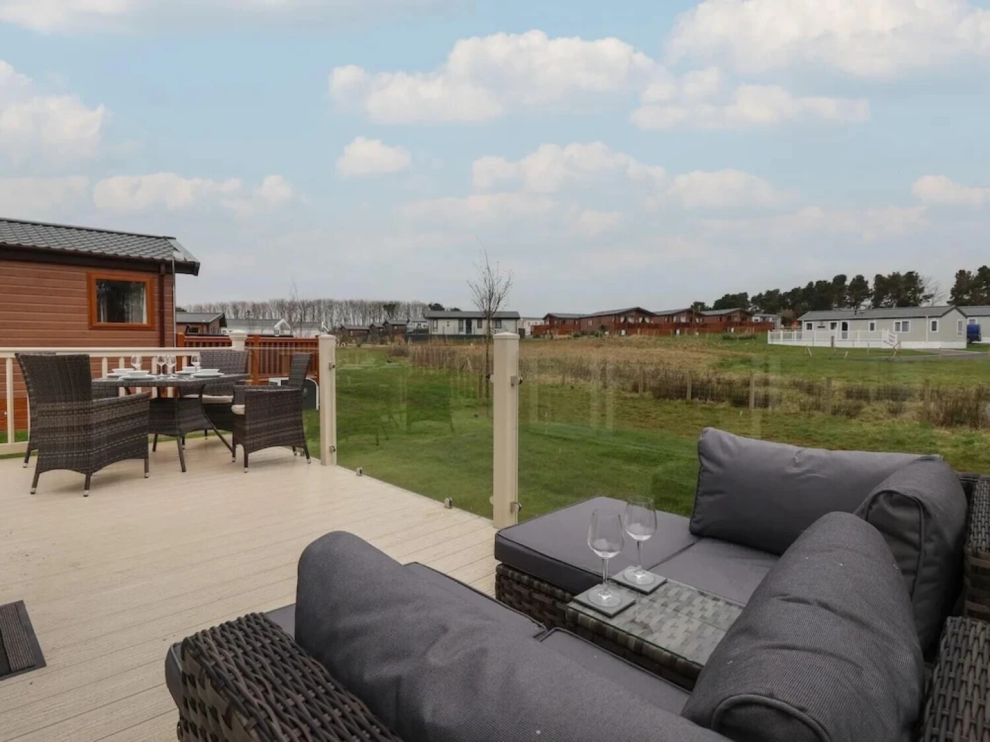 Whispering Willows 2-bed Lodge in Scarborough