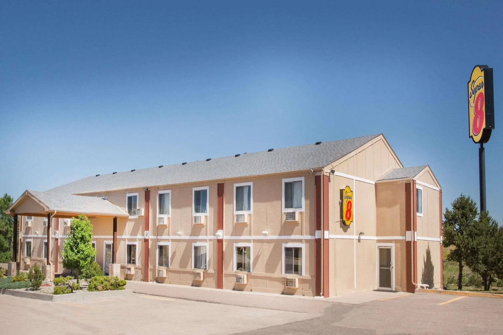 Super 8 By Wyndham Limon