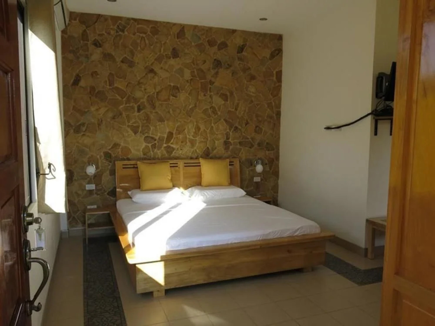 Alona's Coral Garden Resort