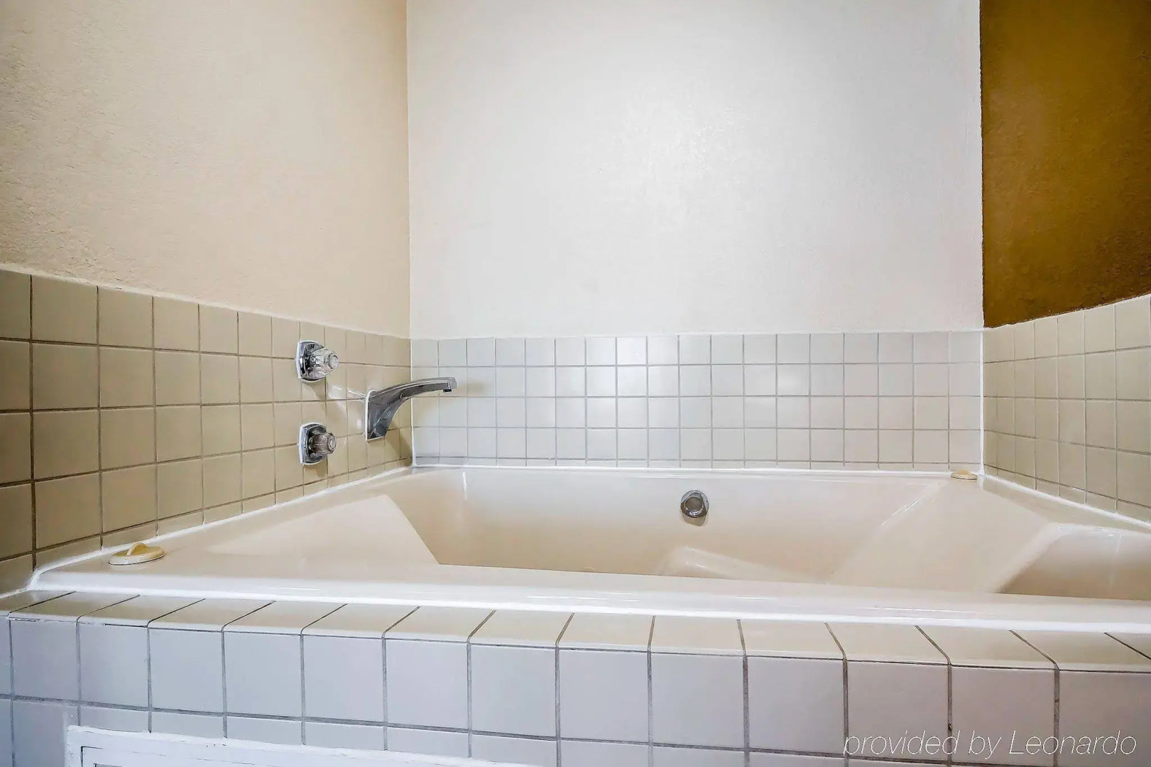 Quality Inn Coralville - Iowa River Landing